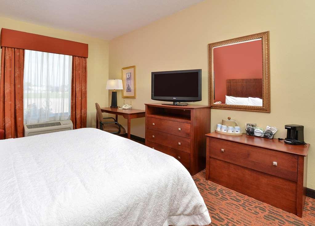 Hampton Inn Keokuk Oda fotoğraf