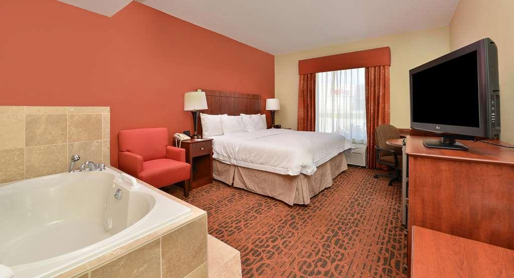 Hampton Inn Keokuk Oda fotoğraf